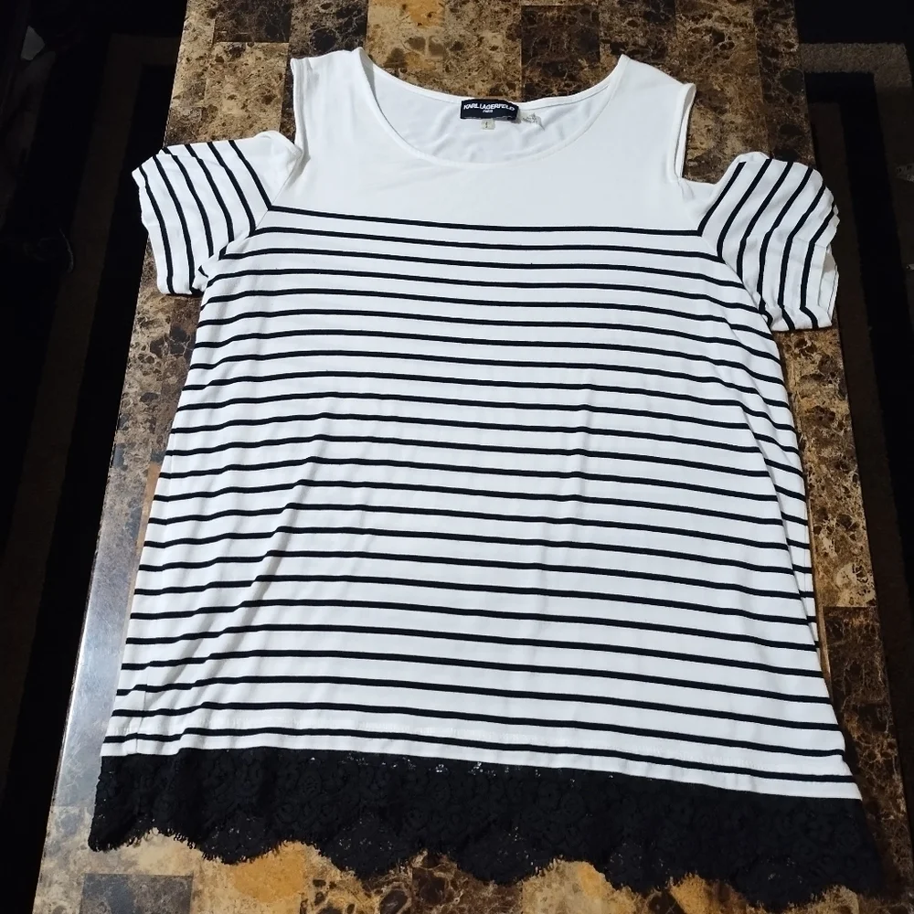 Karl Lagerfeld cold shoulder striped tee